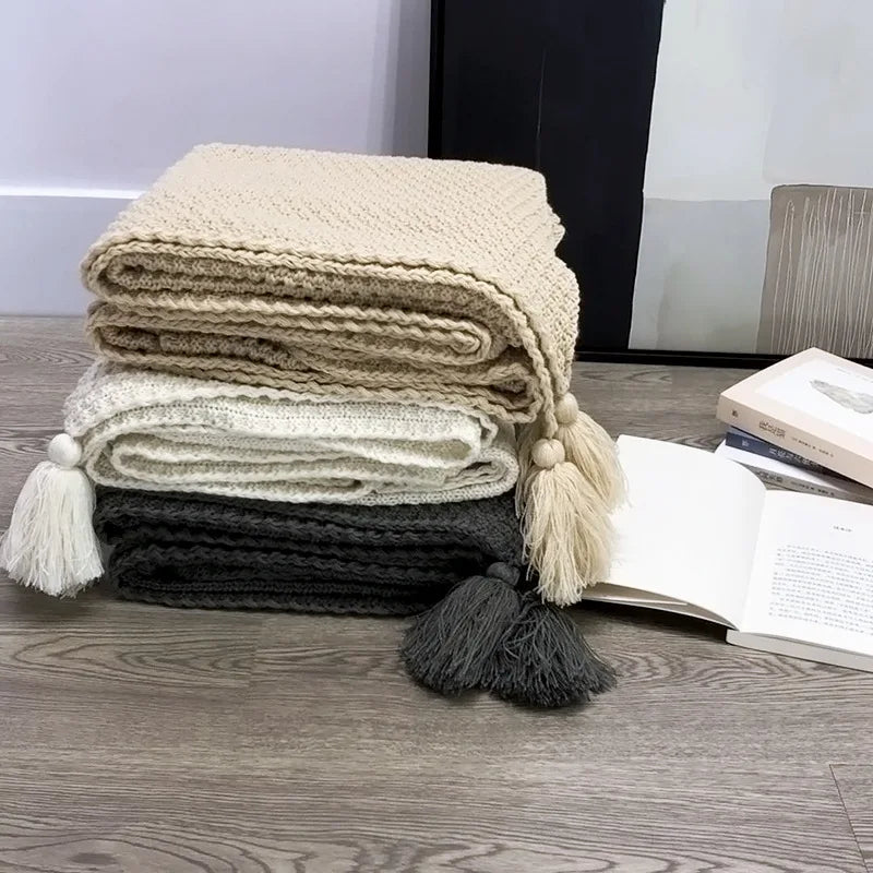 Solid Color Wool Knit Blanket with Tassel, Super Soft Bohemia Throw